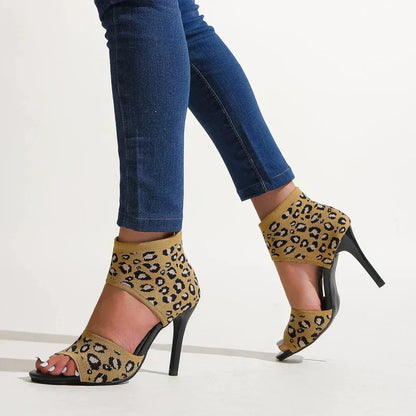 👡 50% RABATT! 👠 Stylische Damen Sandalen mit Schlankem Absatz – Elegant, Bequem & Perfekt Für Besondere Anlässe ✨