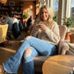 👖 Damen Ripped Flare Jeans – Schlank, Trendig, Ausgefranster Saum – Für Streetstyle & Lässig