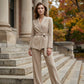 Eleganter Damen Hosenanzug: Blazer mit Bindegürtel und Hose mit weitem Bein