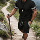 2-teiliges Set aus gestreiftem T-Shirt und Shorts für Herren
