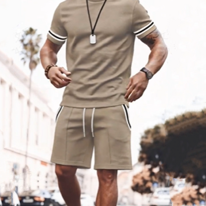 2-teiliges Set aus gestreiftem T-Shirt und Shorts für Herren